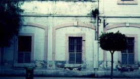 Türkiye’deki en ilginç okul! Bahçesinde 1901 yılında duran heykeli duyunca hayret edeceksiniz